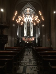 Neue Beleuchtung für die Pfarrgemeinde St.Dionysius in Nieukerk ermöglicht neue Möglichkeiten der Festgestaltung.